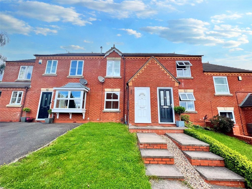 2 bed terraced house to rent in Cardoness Place, Dudley, West Midlands