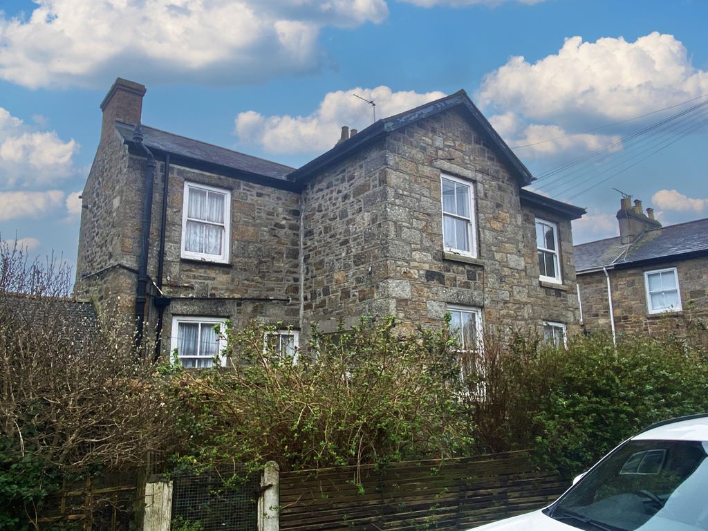 2 bed end terrace house for sale in Caldwells Road, Penzance TR18, £