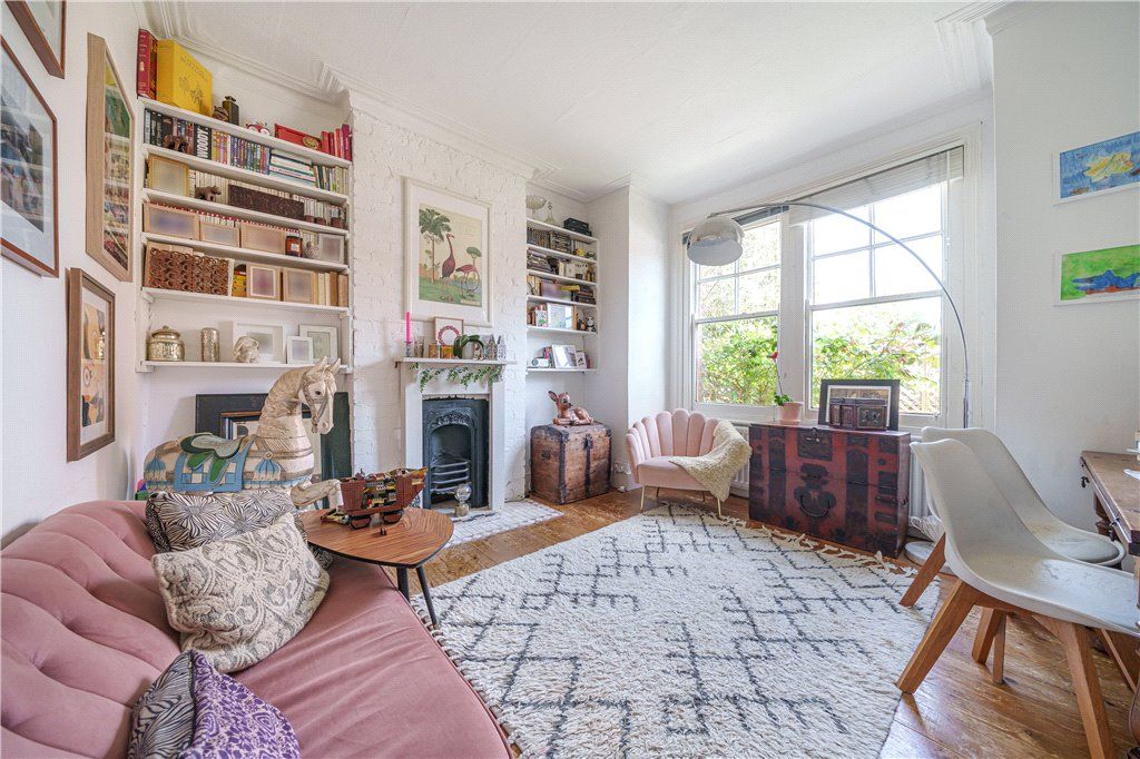 2 bed for sale in Hartswood Road, Shepherds Bush, London W12