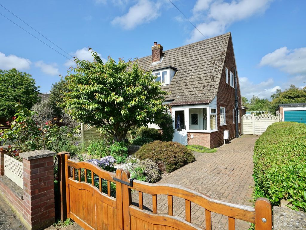 2 bed semidetached house for sale in Park Crescent, Little Paxton, St