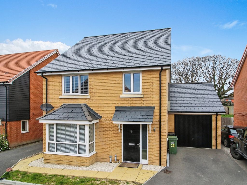 4 bed detached house for sale in Tower Crescent, Hailsham BN27 Zoopla