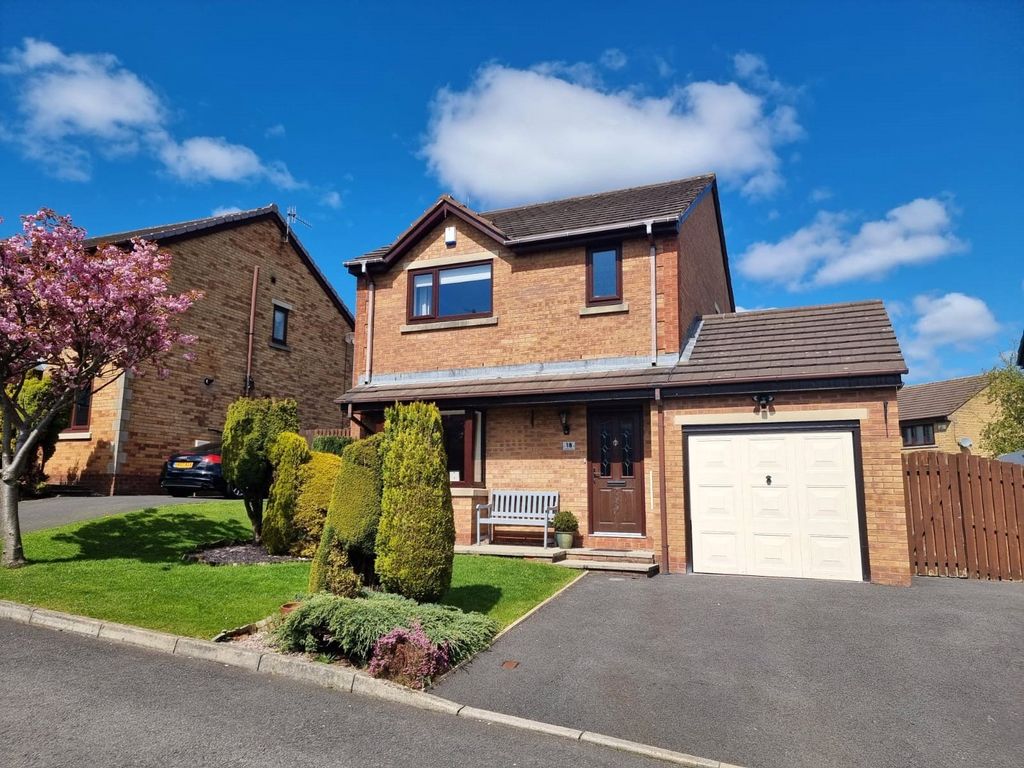 3 bed detached house for sale in Lindisfarne Close, Ightenhill, Burnley