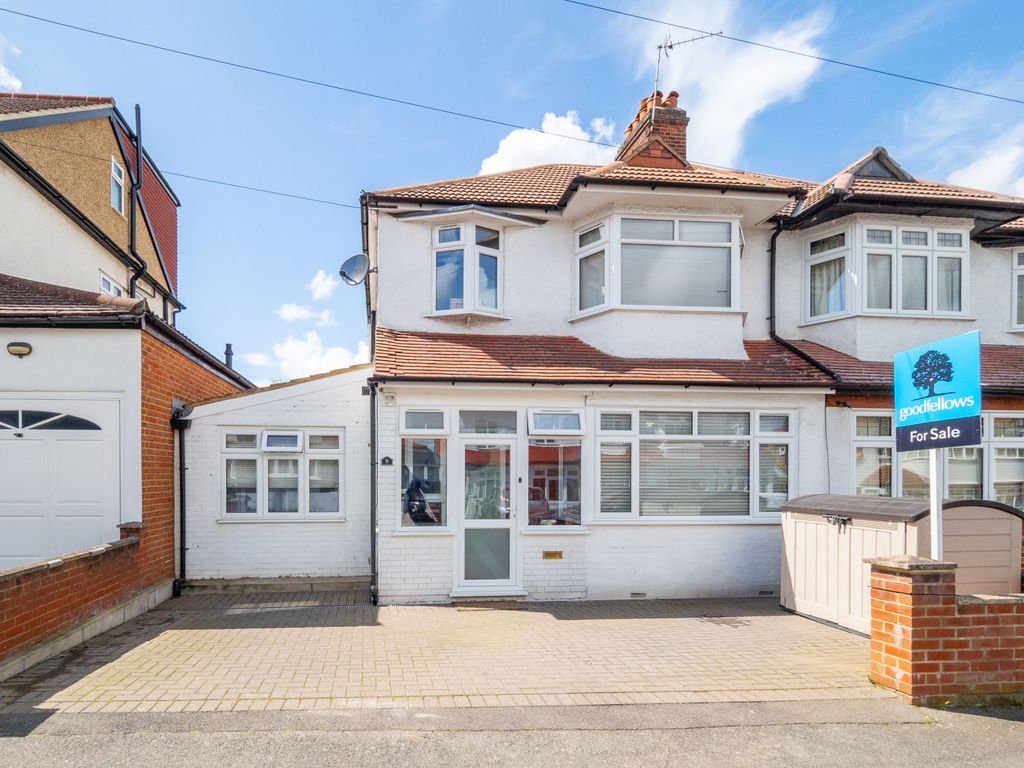 4 bed semidetached house for sale in Ashleigh Gardens, Sutton SM1 Zoopla