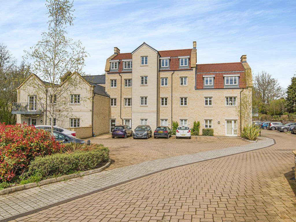 1 bed flat for sale in Lambrook Court, Gloucester Road, Larkhall, Bath