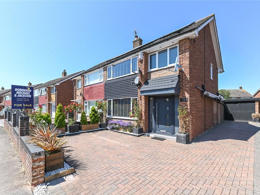 4 bed semidetached house for sale in Hopewell Drive, Riverview Park