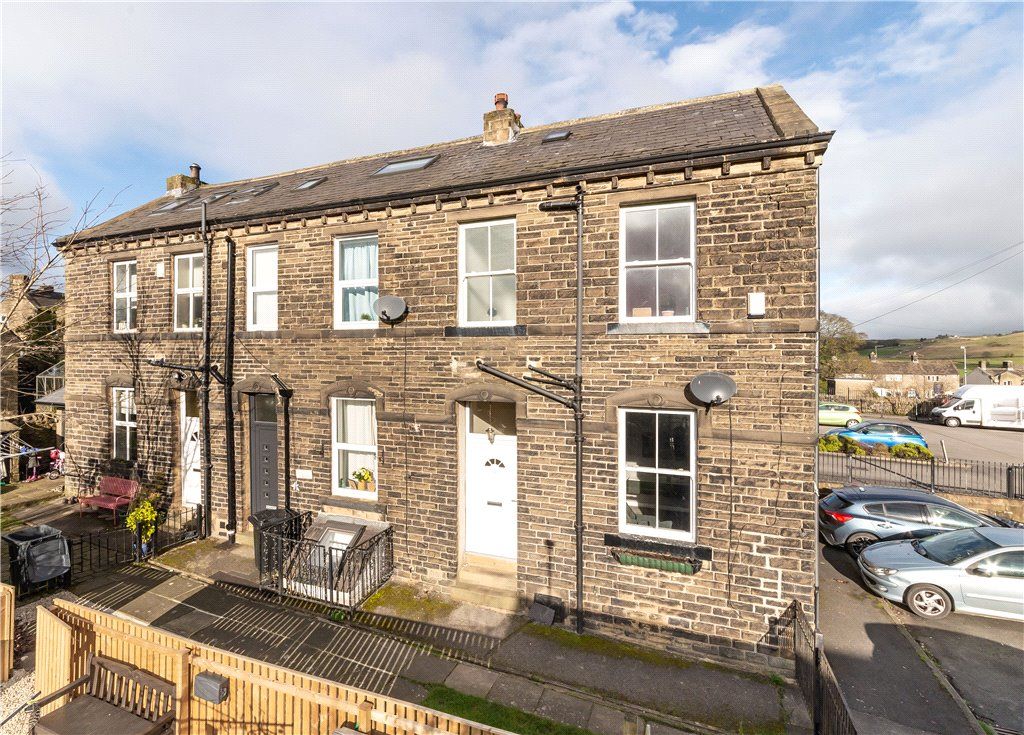 3 bed end terrace house for sale in Mill Street, Cullingworth, Bradford