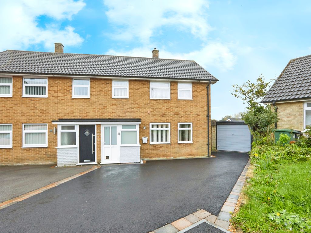 3 bed semidetached house for sale in Horsley Crescent, Belper DE56, £