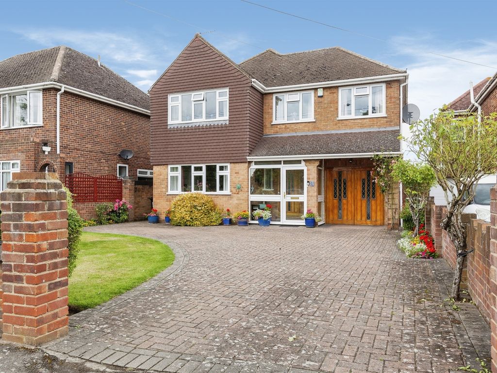 5 bed detached house for sale in Upton Court Road, Slough SL3, £