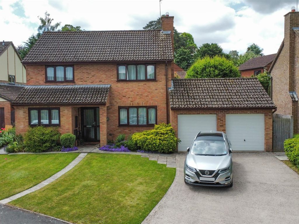 4 bed detached house for sale in Silver Birches, Ross-On-Wye HR9, £ ...