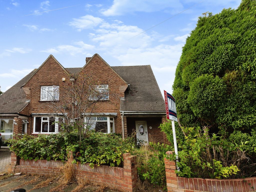 3 bed semidetached house for sale in Exeter Road, Gravesend, Kent DA12