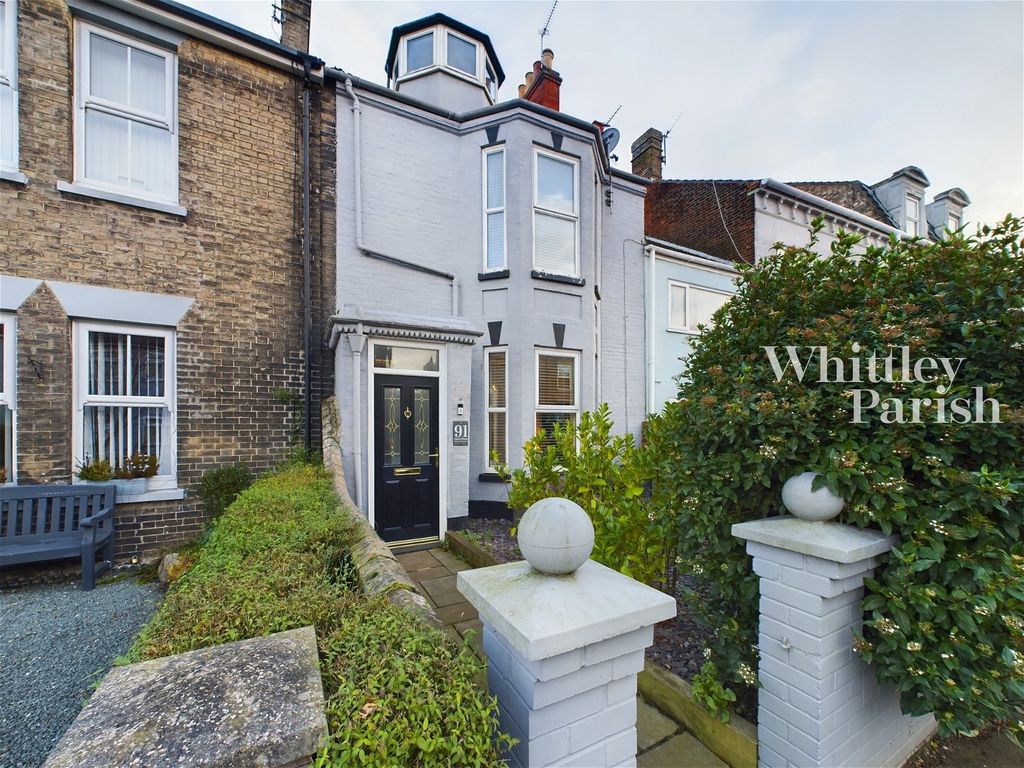 3 bed town house for sale in High Road, Gorleston, Great Yarmouth NR31