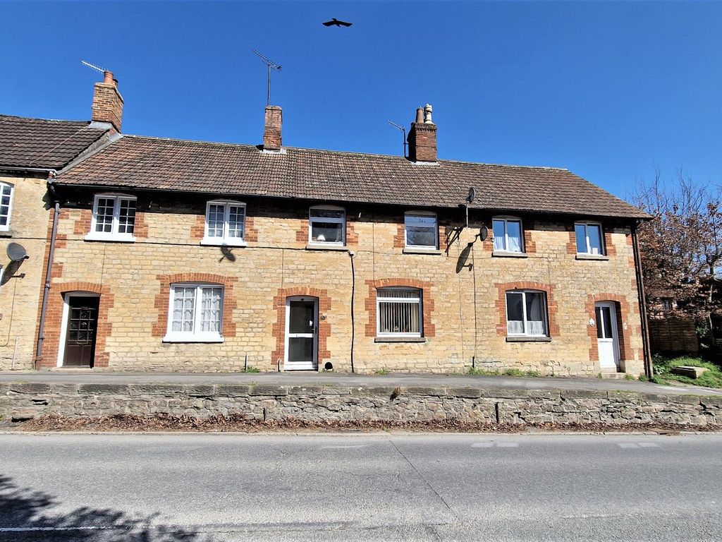 3 bed terraced house for sale in Quemerford, Calne SN11 Zoopla