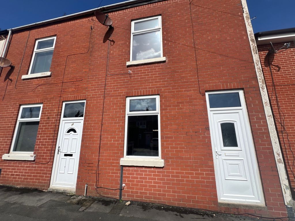 2 bed terraced house to rent in Billington Street, Preston, Lancashire