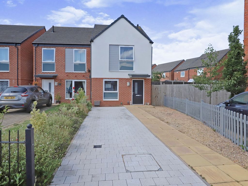 2 bed semidetached house for sale in Sorrel Drive, Bilston WV14 Zoopla