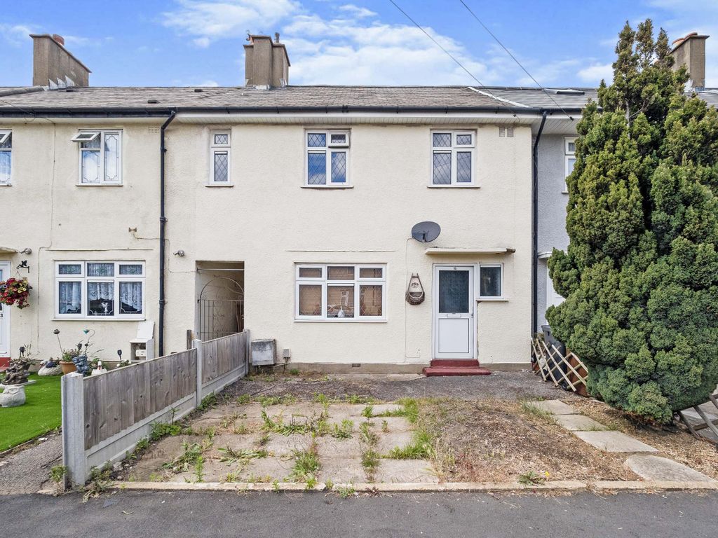 3 bed terraced house for sale in Lichfield Road, Dagenham RM8 Zoopla