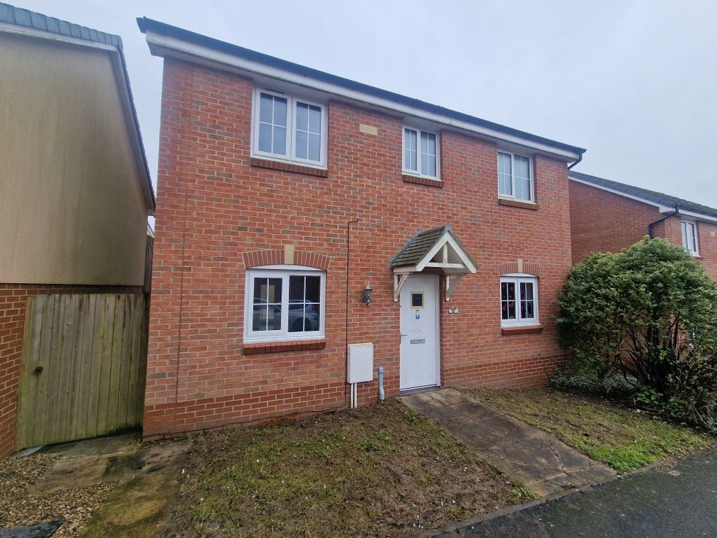 3 bed detached house for sale in 6 Golwg Y Twr, Kidwelly, Dyfed SA17, £