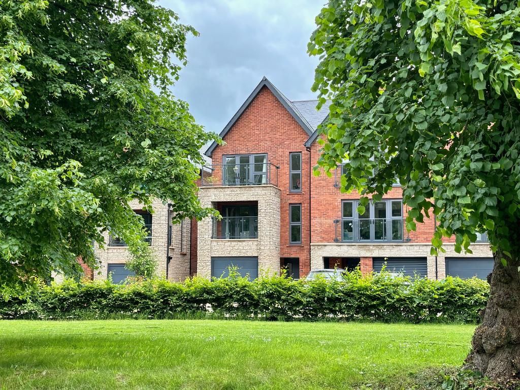 4 bed property for sale in Jenkins Way, Frenchay, Bristol BS16, £