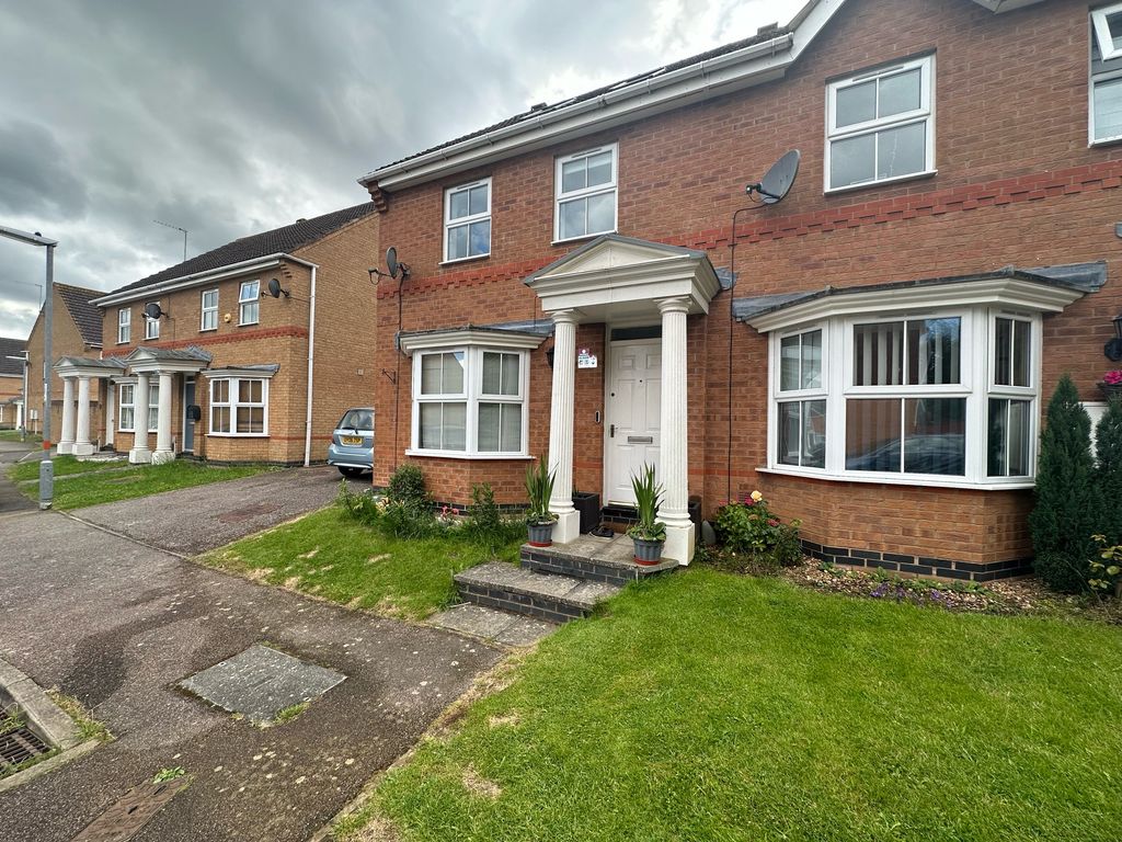 4 bed property to rent in Woodgate Road, Wootton, Northampton NN4, £