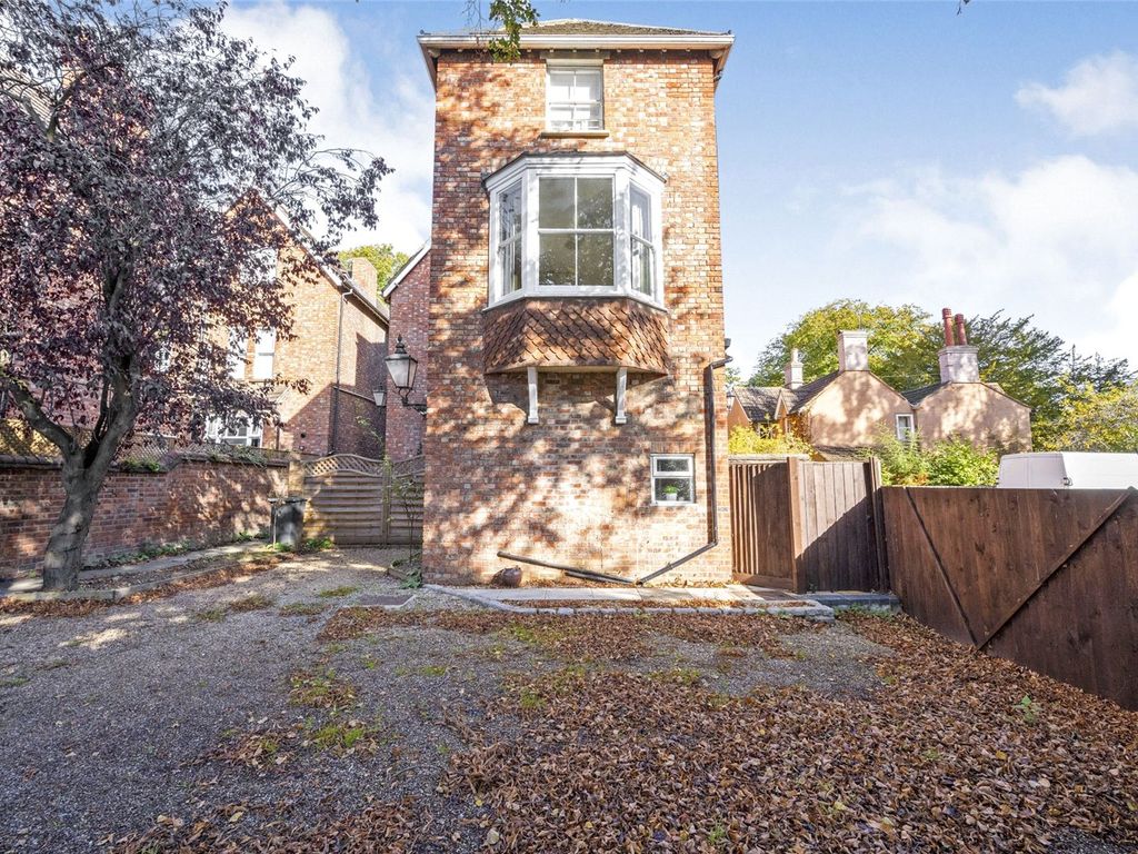 1 bed flat for sale in Lansdowne Road, Bedford, Bedfordshire MK40 Zoopla