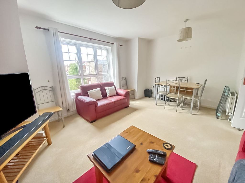 2 bed flat to rent in Haswell Gardens, North Shields NE30 Zoopla