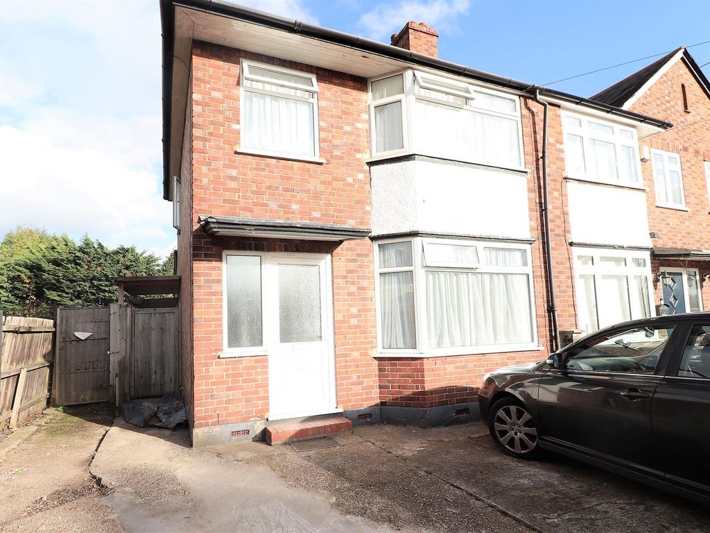 4 bed end terrace house to rent in Royal Lane, Uxbridge UB8, £2,400 pcm Zoopla