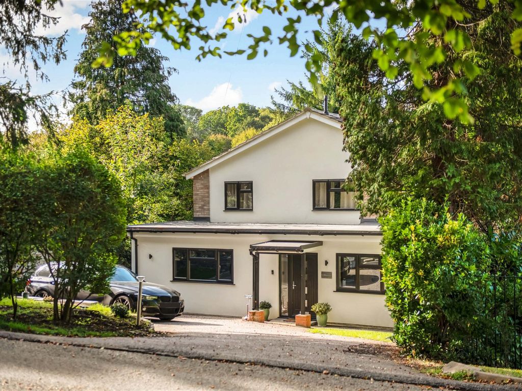 4 bed detached house for sale in Stonehouse Road, Halstead, Sevenoaks TN14, £1,250,000 Zoopla