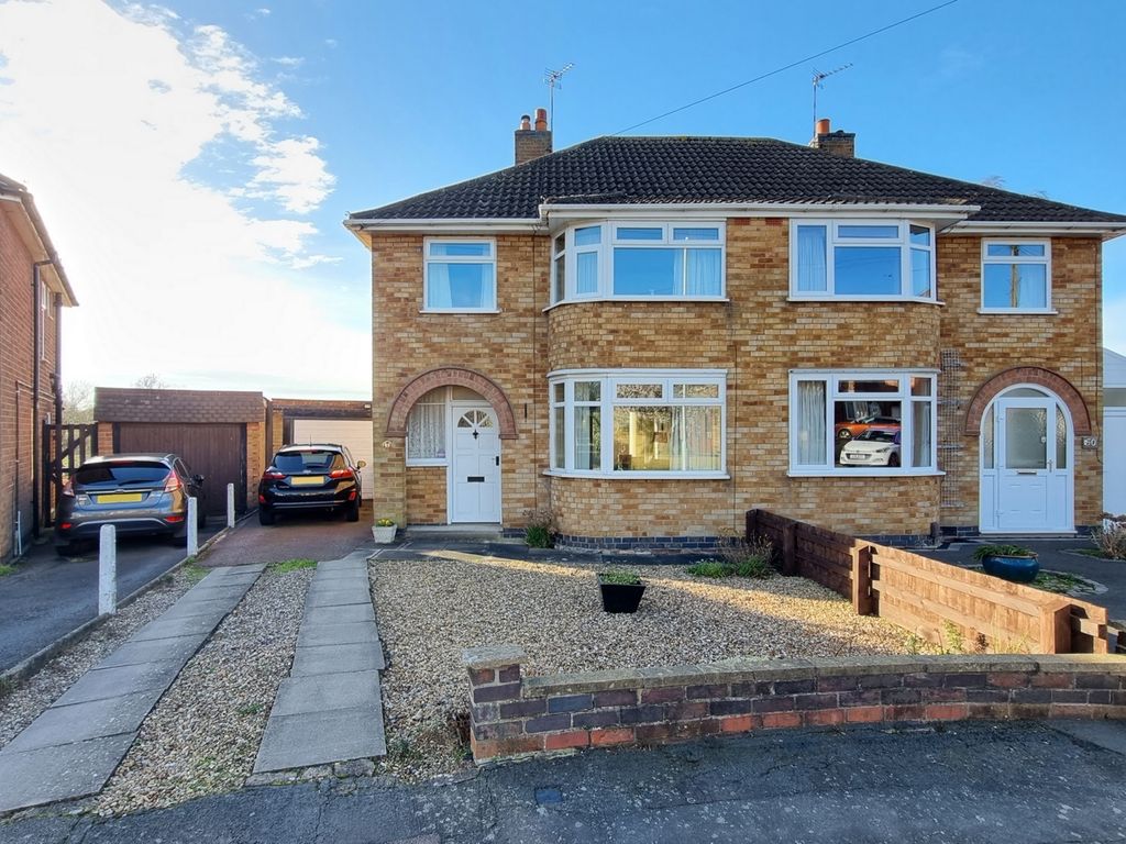 3 bed semidetached house for sale in Fieldgate Crescent, Birstall LE4, £275,000 Zoopla