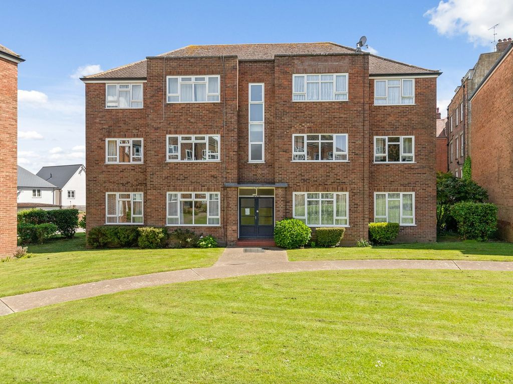 2 bed flat for sale in Shorncliffe Road, Folkestone CT20 Zoopla