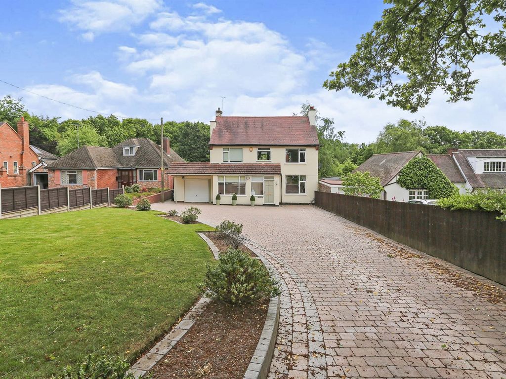 5 bed detached house for sale in Cromwell Lane, Burton Green