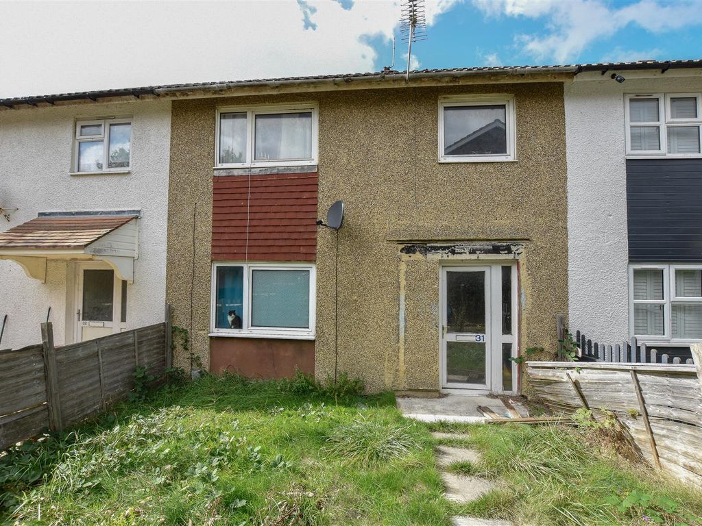 3 bed terraced house for sale in Crundale Close, Ashford TN23, £225,000