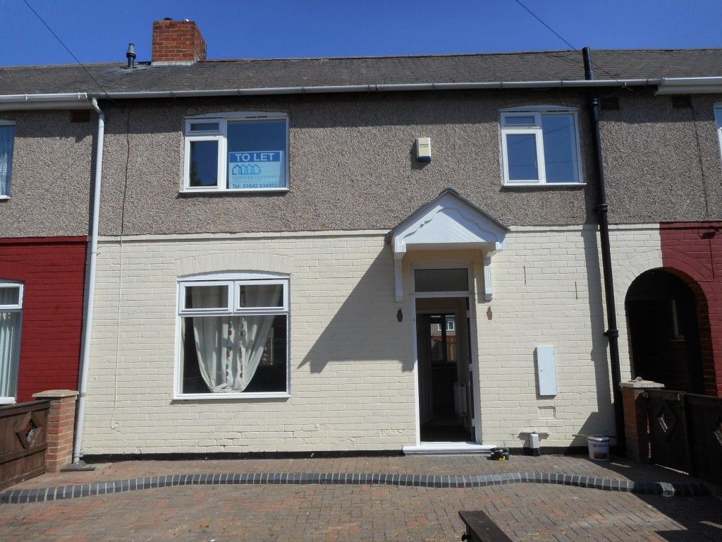 3 bed terraced house to rent in Lilac Avenue, Thornaby, StocktonOn