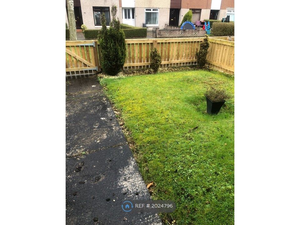 2 bed terraced house to rent in Evandale Court, Glenrothes KY6, £775