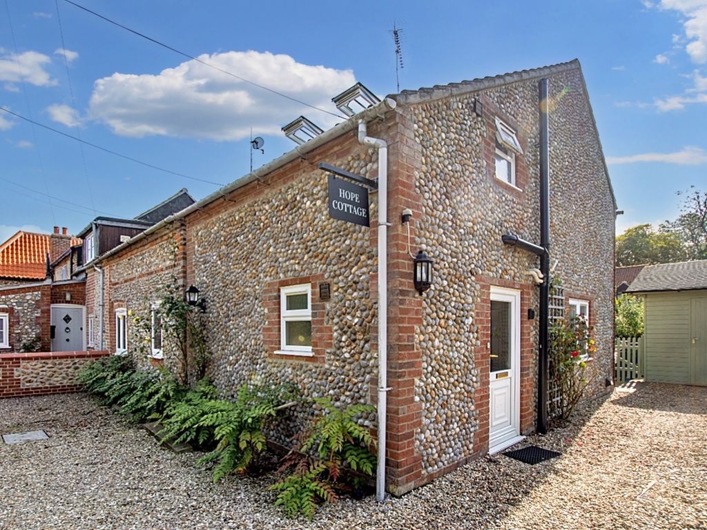 3 bed cottage for sale in Back Lane, East Rudham, King's Lynn, Norfolk