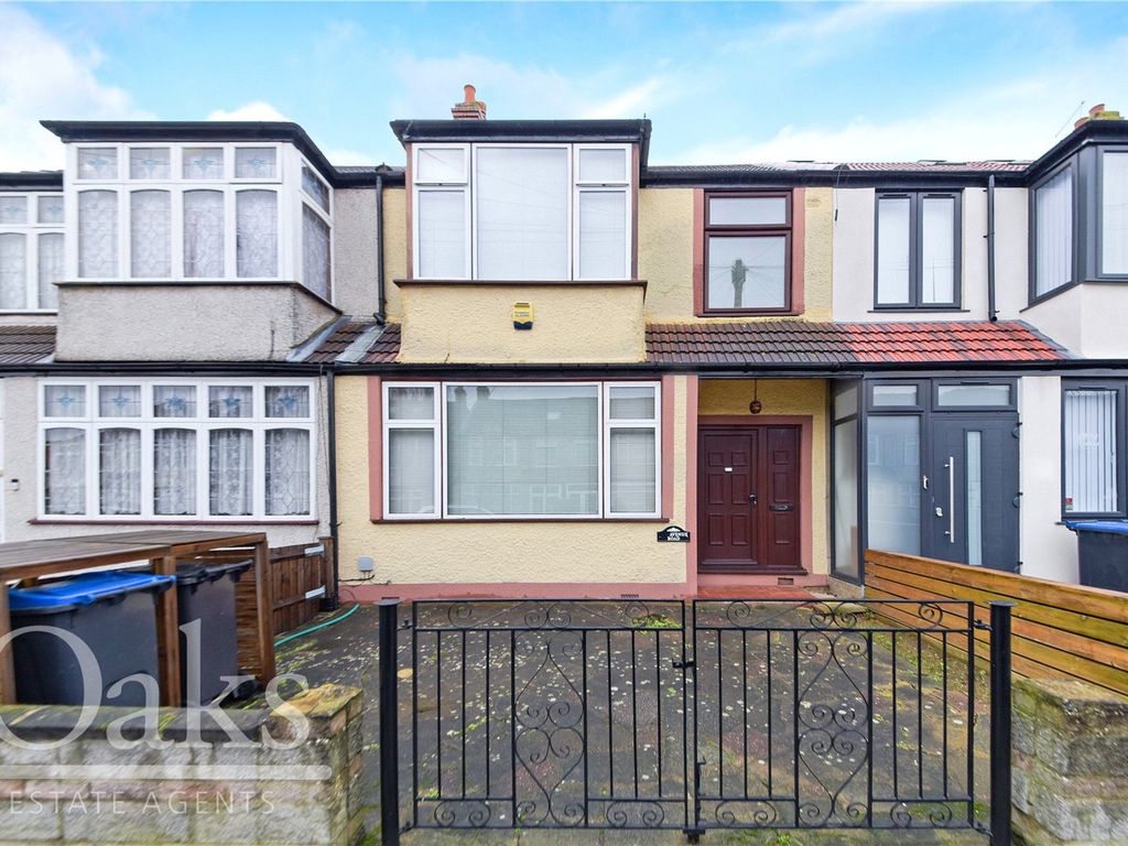 3 bed terraced house for sale in Avenue Road, London SW16, £550,000