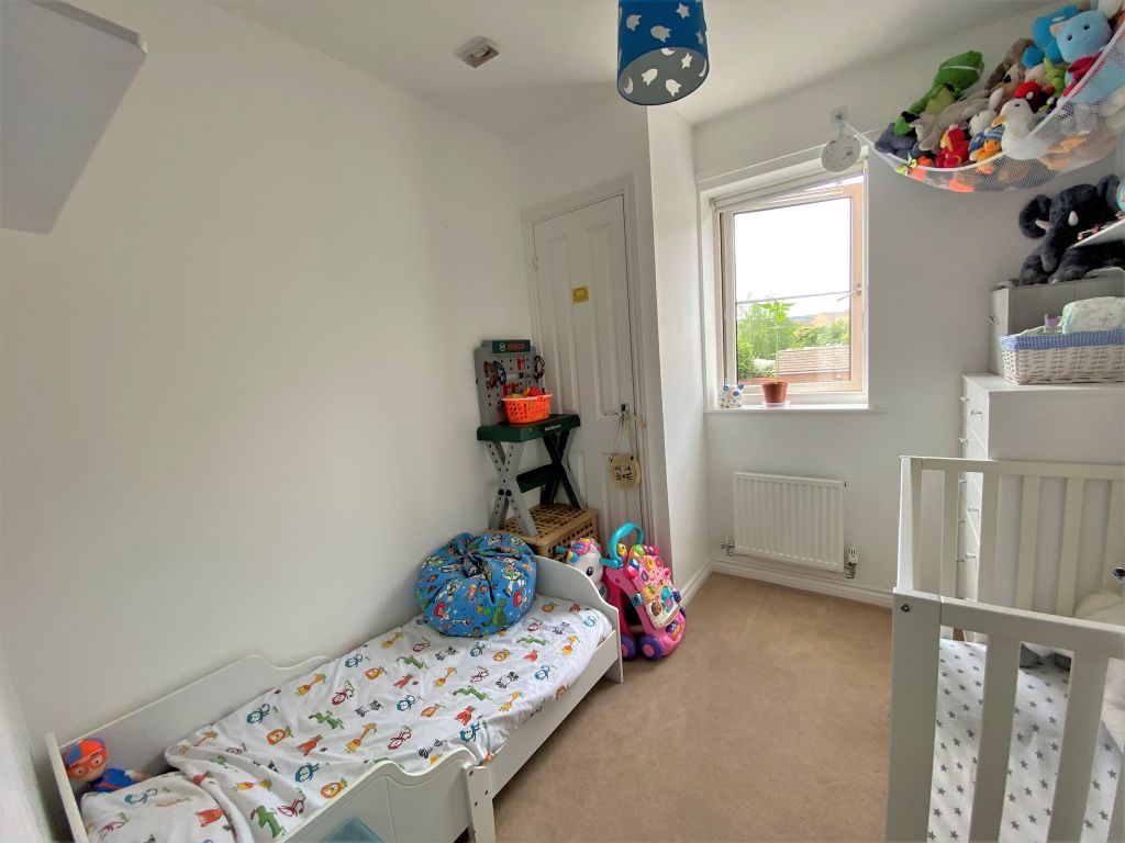 2 Bed Flat For Sale In Greensand View Woburn Sands Milton Keynes Mk17 Zoopla