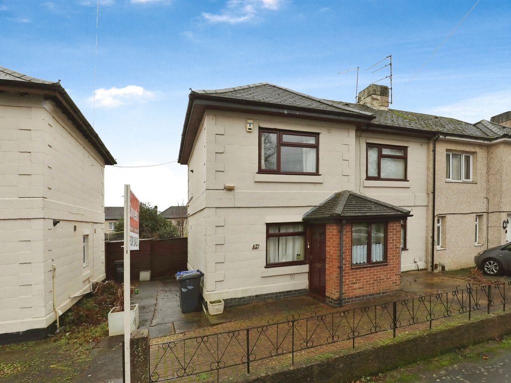 3 bed semidetached house for sale in Warren Road, Northampton NN5, £