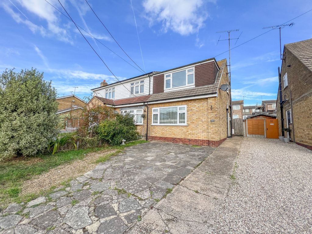 3 bed property for sale in Orchard Avenue, Hockley SS5 Zoopla