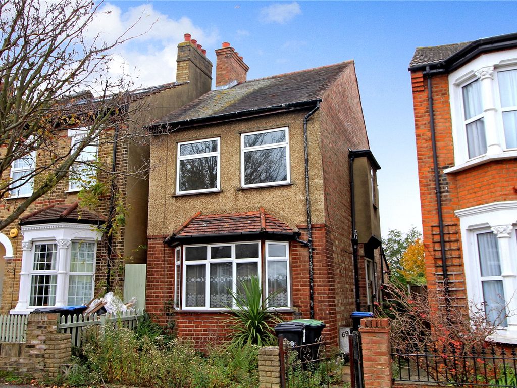 2 bed detached house for sale in Birkbeck Road, Enfield EN2 Zoopla