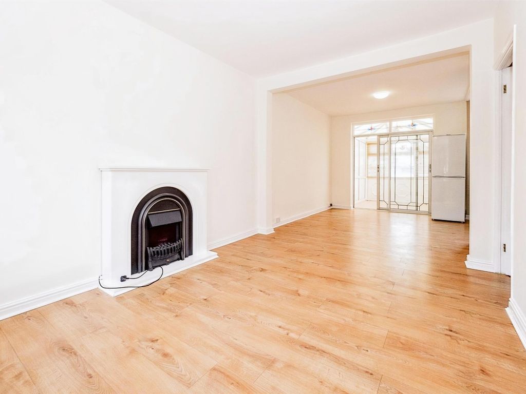 3 bed end terrace house for sale in Wentworth Way, Rainham RM13 Zoopla