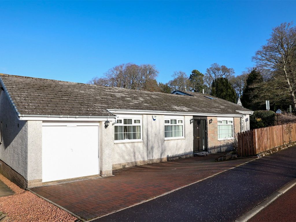 5 bed bungalow for sale in Cartland View, Lanark, South Lanarkshire