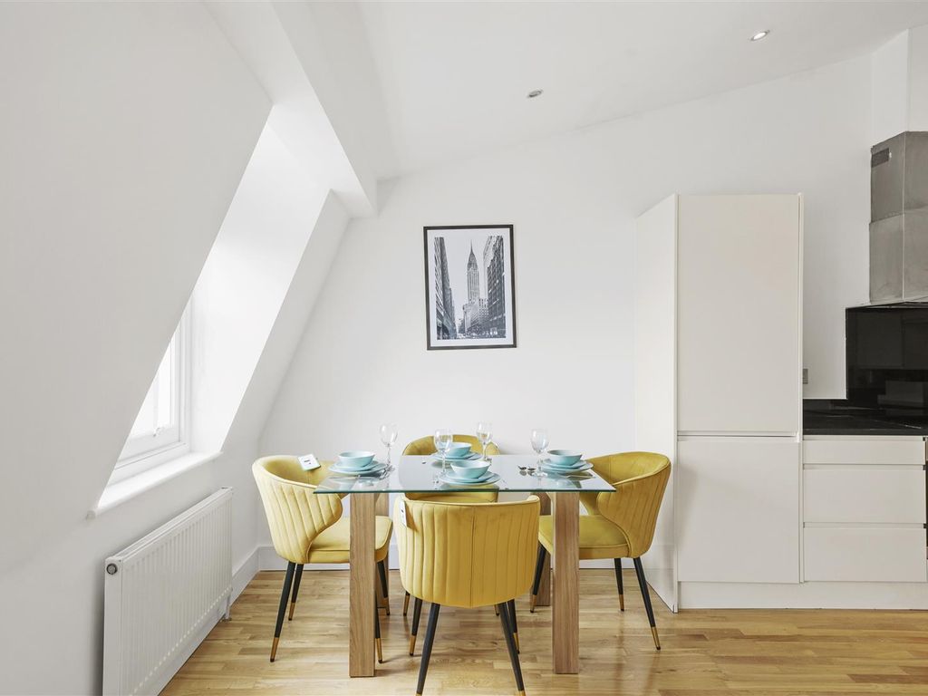 1 bed flat for sale in Clapham Manor Street, London SW4, £350,000 Zoopla