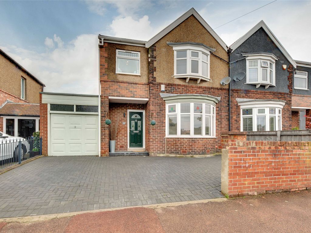 3 bed semidetached house for sale in Eastwood Gardens, Low Fell, Tyne