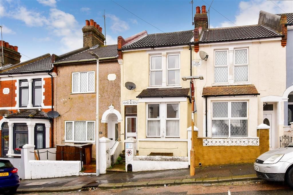 3 bed terraced house for sale in Ross Street, Rochester, Kent ME1, £