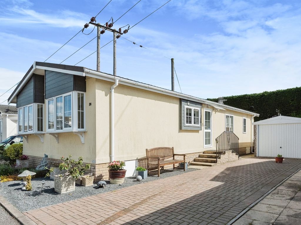 3 bed mobile/park home for sale in The Firs, Rushbrooke Lane, Bury St