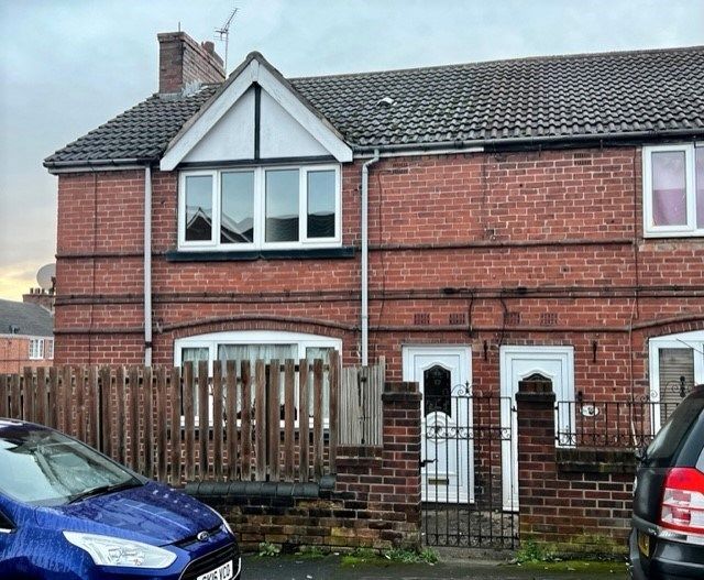 3 bed semidetached house to rent in Byron Road, Maltby, Rotherham S66