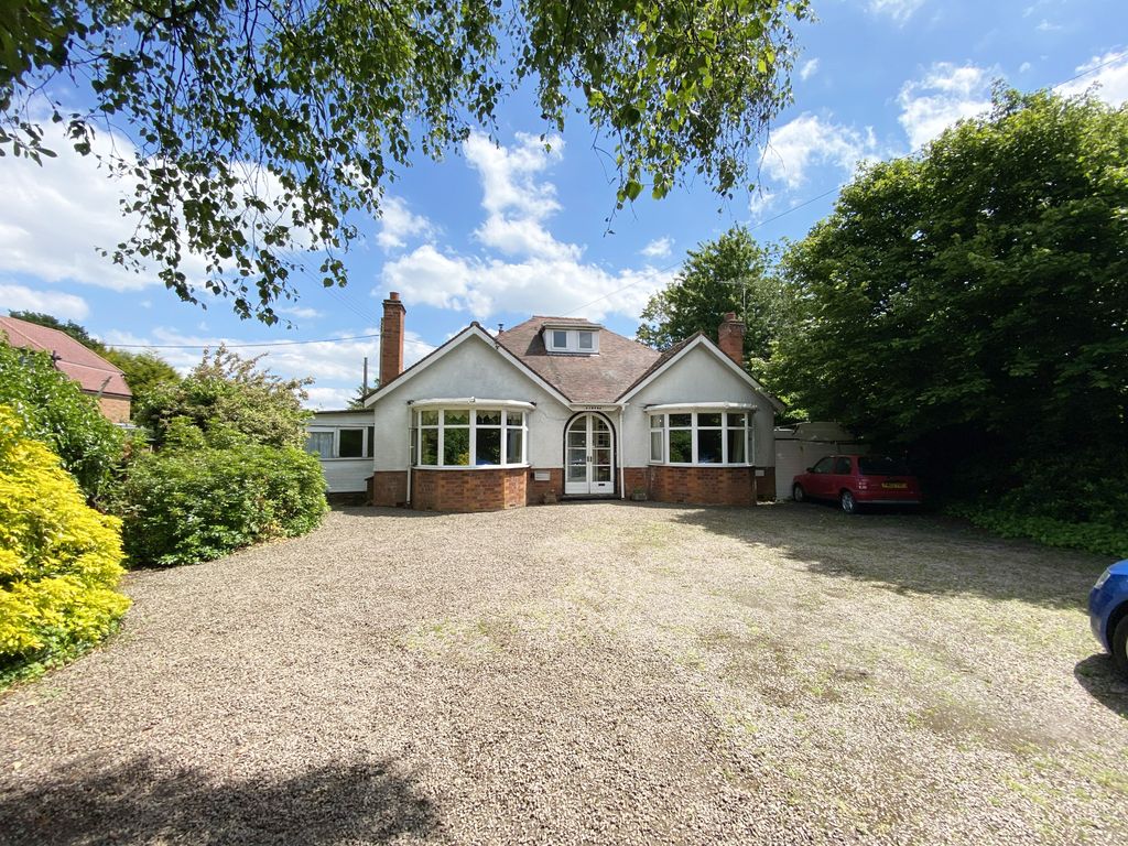4 bed detached bungalow for sale in Alcester Road, Wythall, Birmingham B47 Zoopla