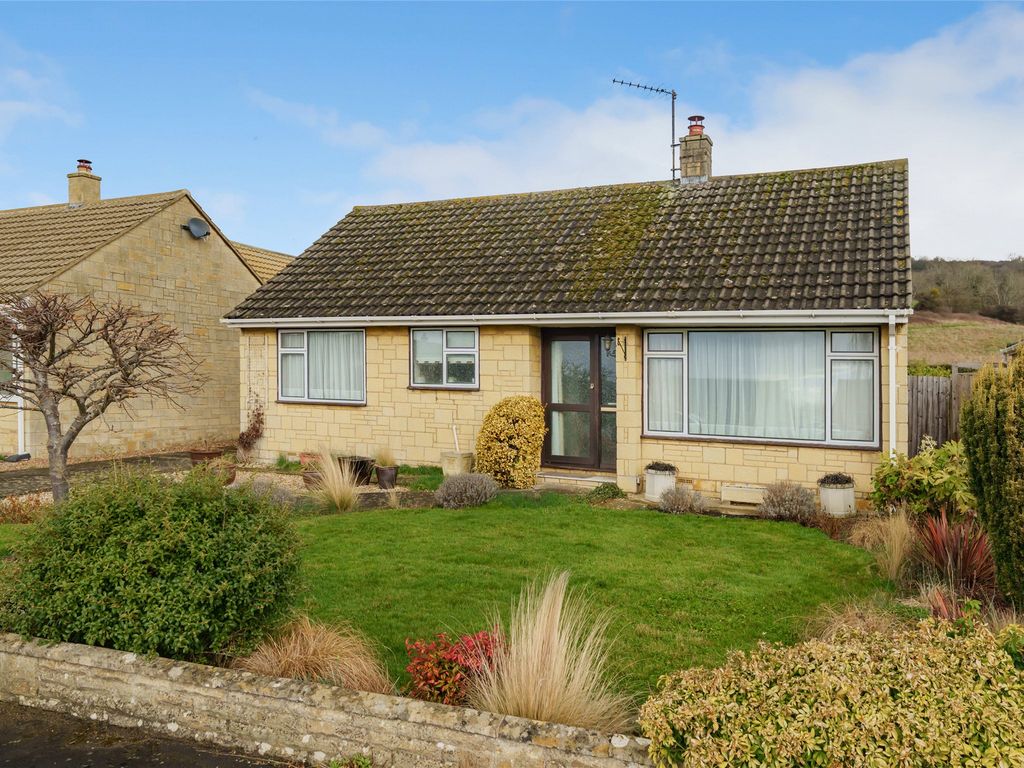 2 bed bungalow for sale in Beverley Gardens, Woodmancote, Cheltenham
