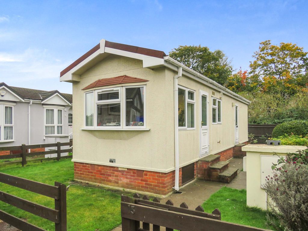 1 bed mobile/park home for sale in Fifield Road, Bray, Maidenhead SL6 Zoopla