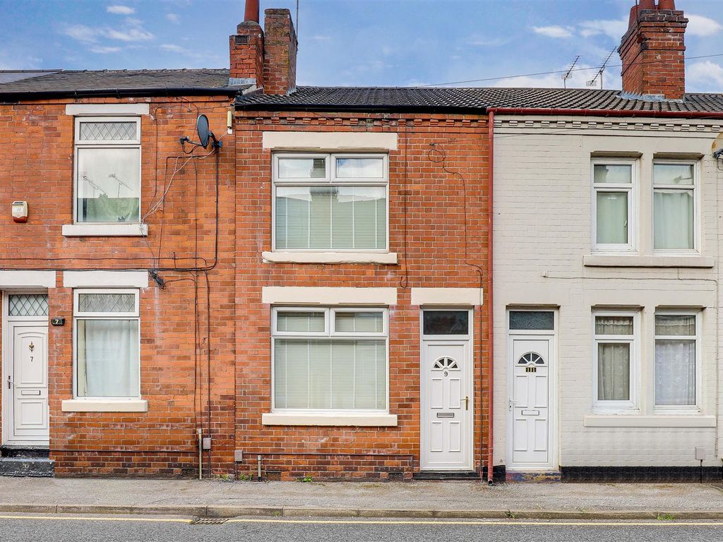 3 bed terraced house to rent in Lindley Street, Mansfield