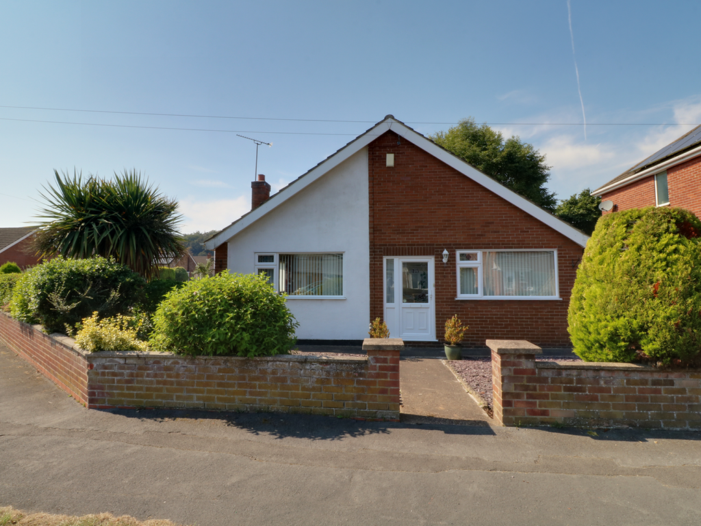 3 bed bungalow for sale in Woodland Drive, Broughton DN20, £220,000